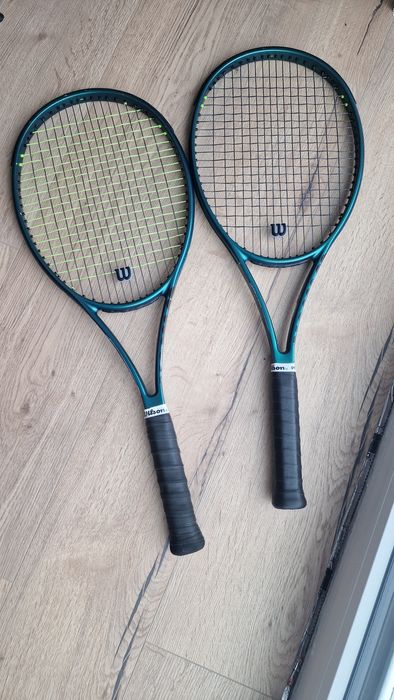 Racheta Wilson Blade V9 16x19 maner L3