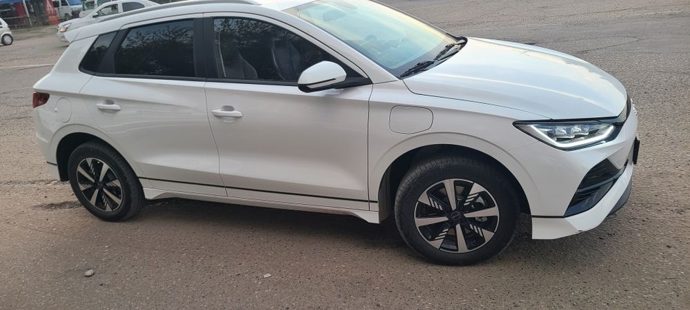 BYD E2 2024 — 2