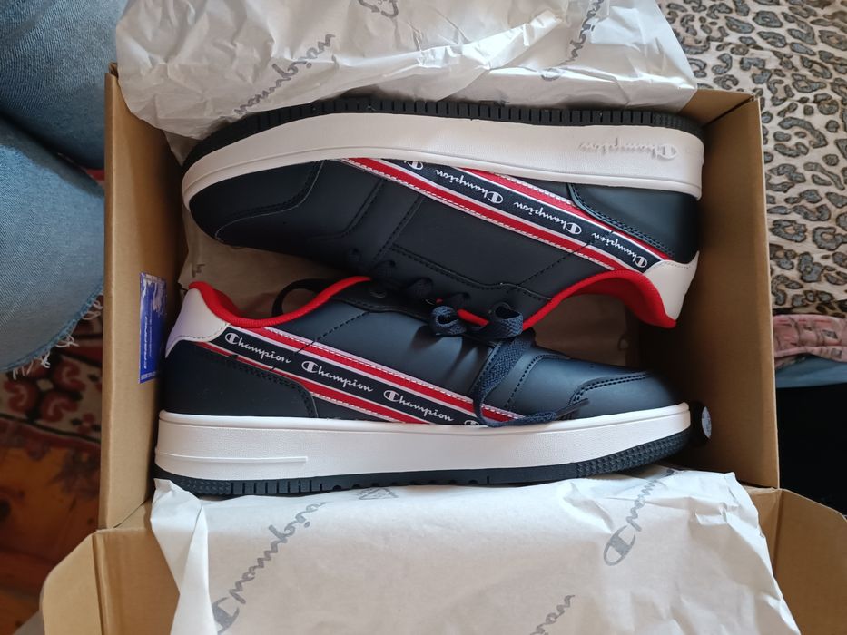 Нови маратонки Championki