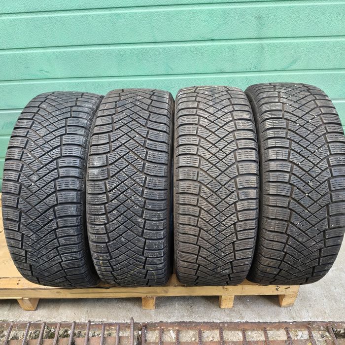 Anvelope 215/50R19 marca Pirelli, DOT 2021,M+S,7 mm