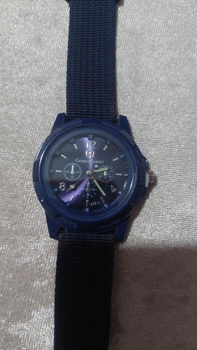 Часы новые наручные