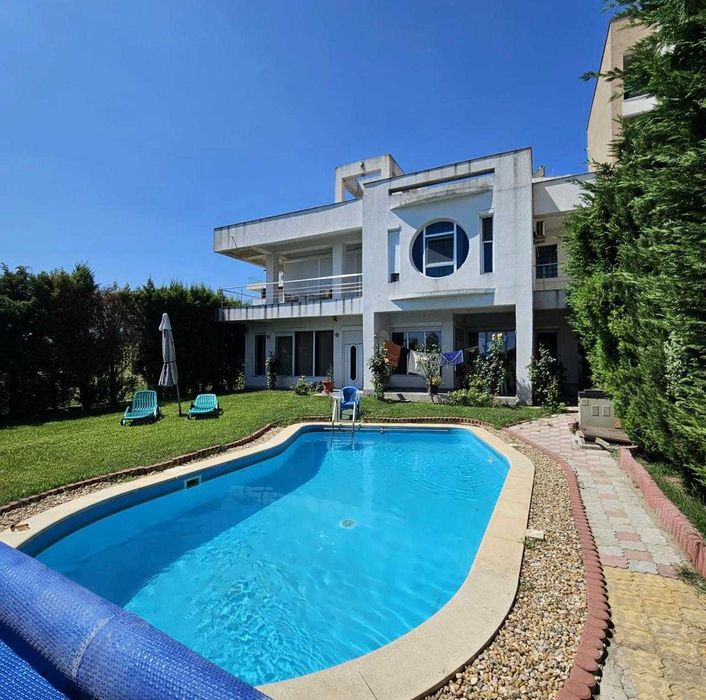 Vila Mamaia Nord de inchiriat