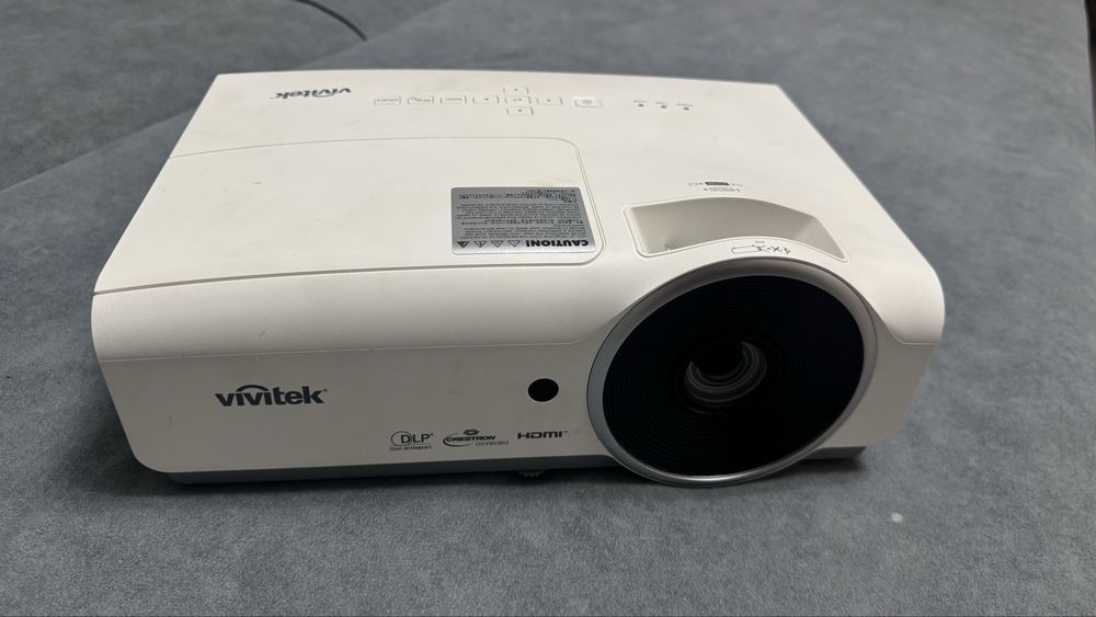 Проектор VIVITEK DW855