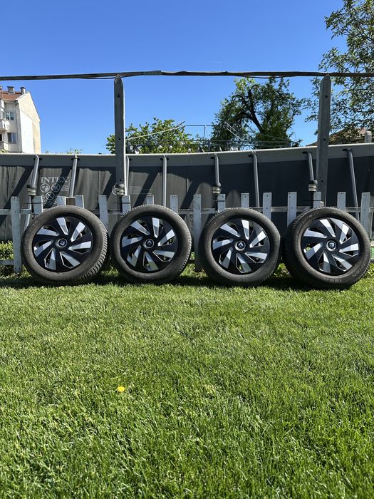 Гуми BfGoodrich Gforce winter 2 15 цола