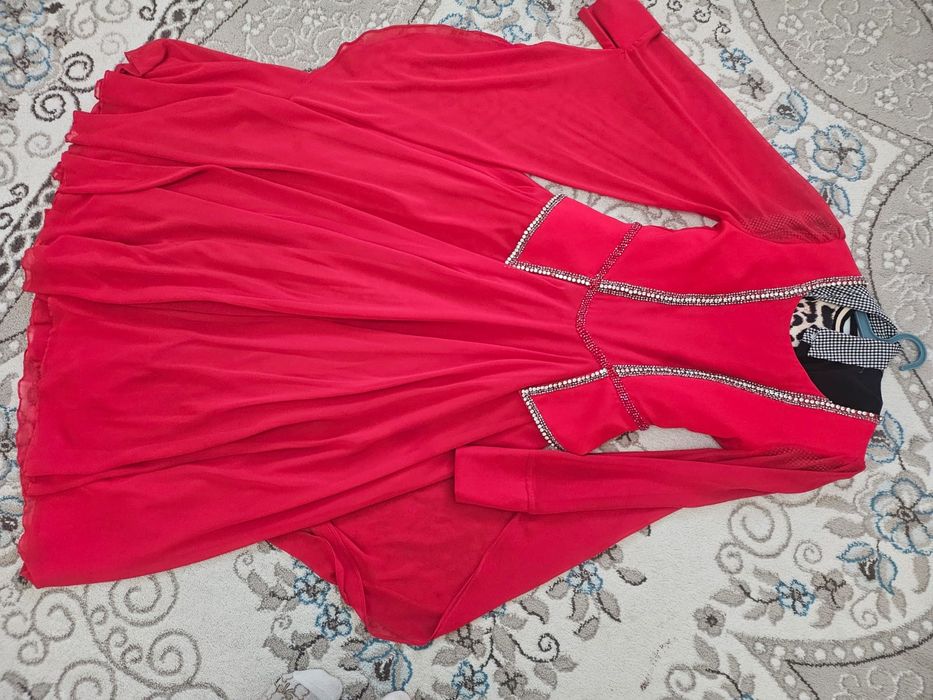 Платье вечернее очень красивое