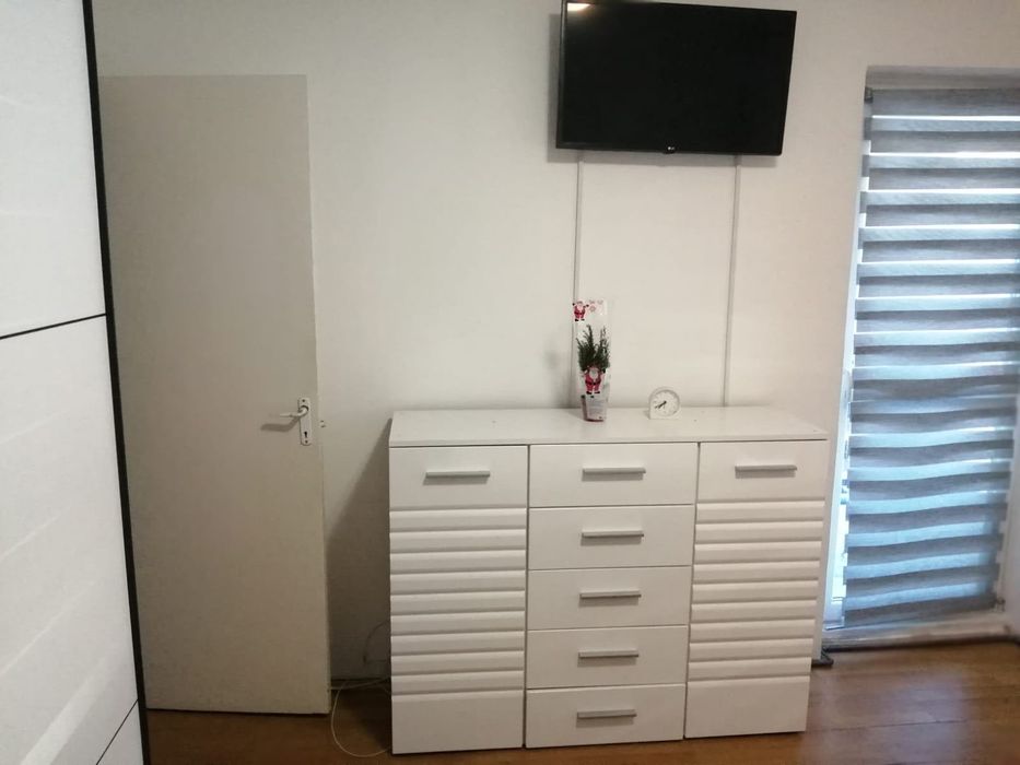Apartament cu 1 cameră de închiriat pe strada Livezeni