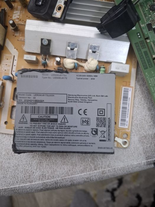 Placa de baza ,sursa,barete led etc,