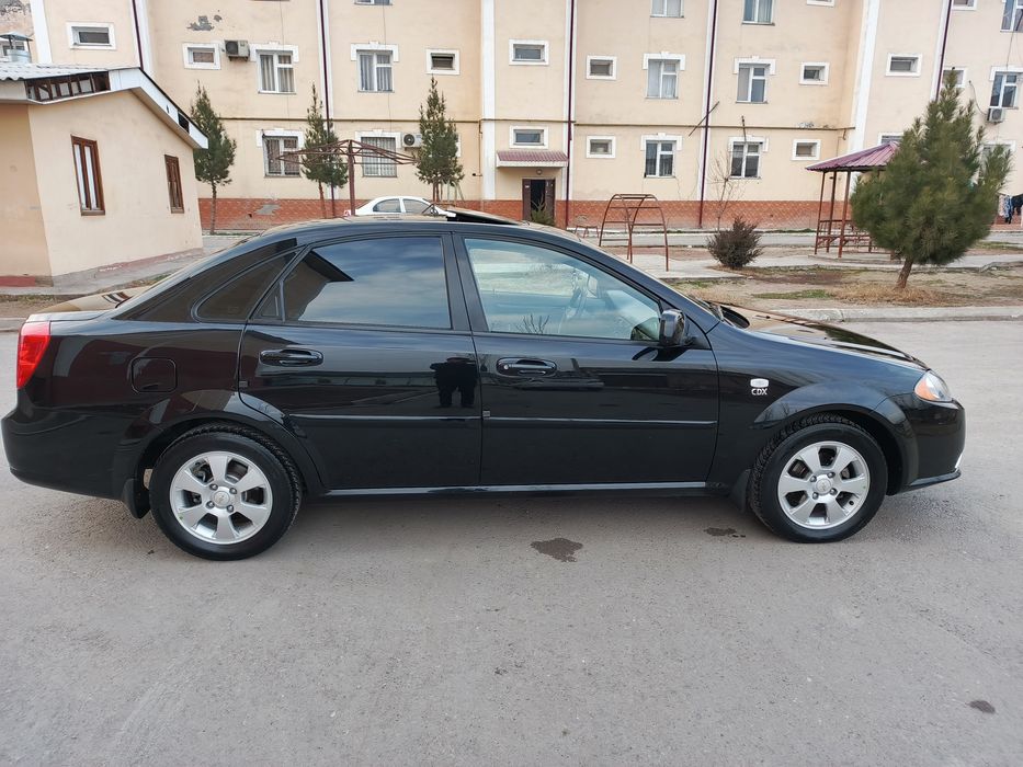 Chevrolet Gentra  sotiladi holati ideal!