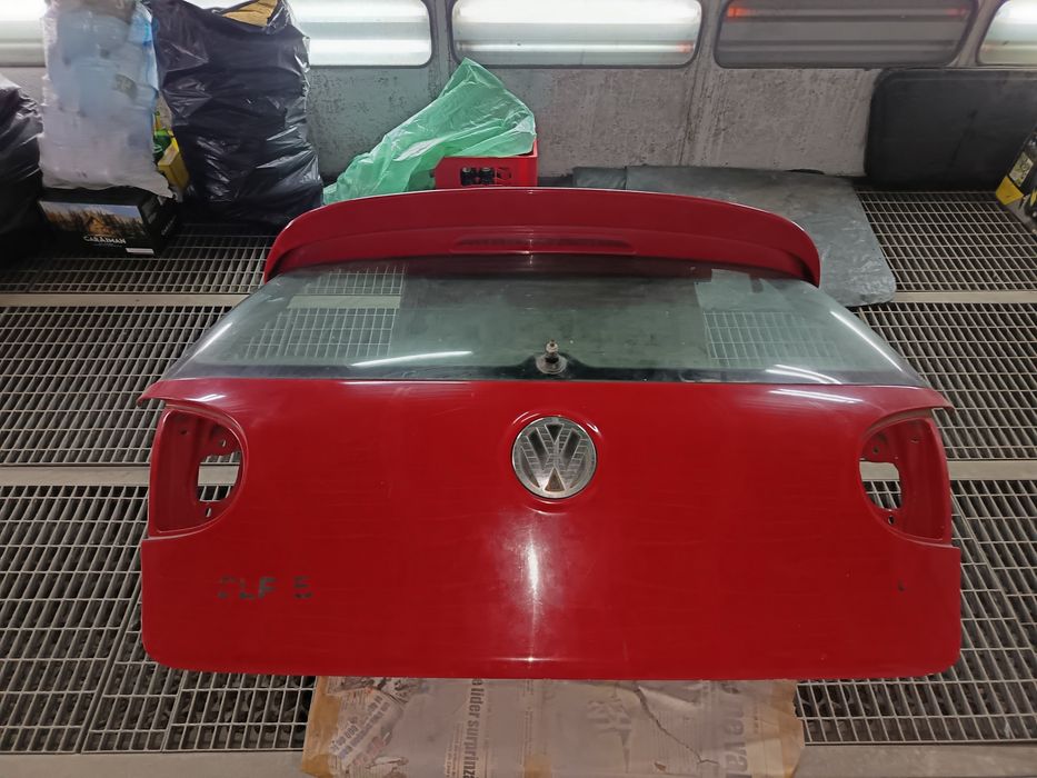 Haion Vw Golf 5 hachback cu Eleron