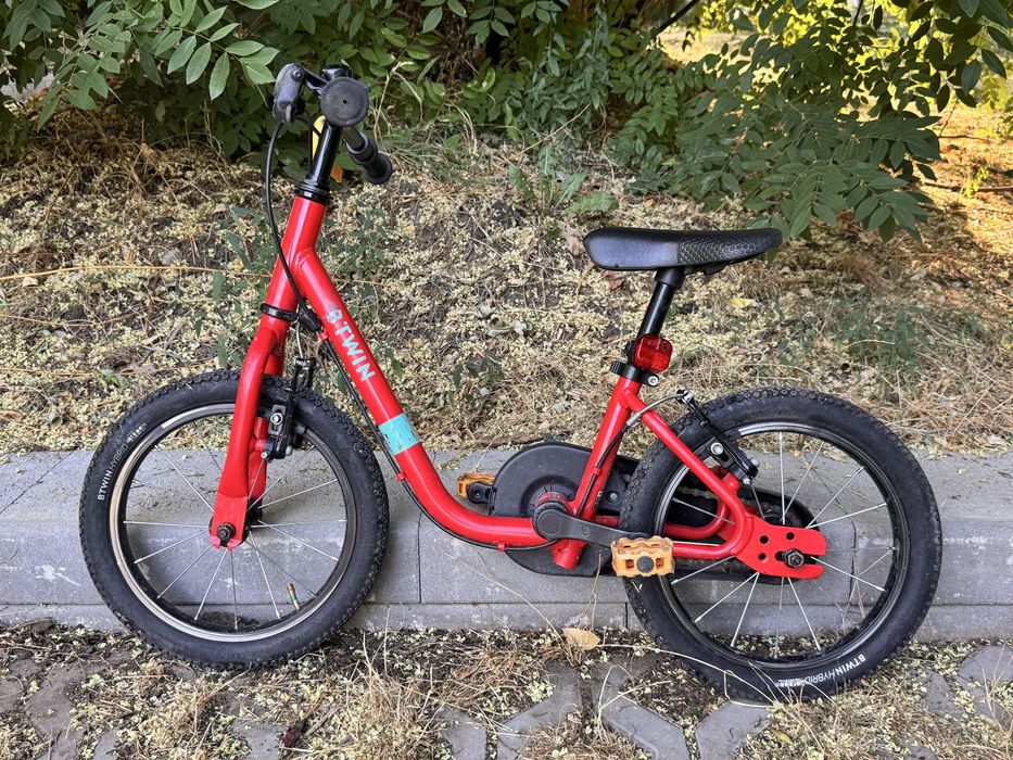 Btwin детски велосипед 14 инча 2 в едно с режим без педали