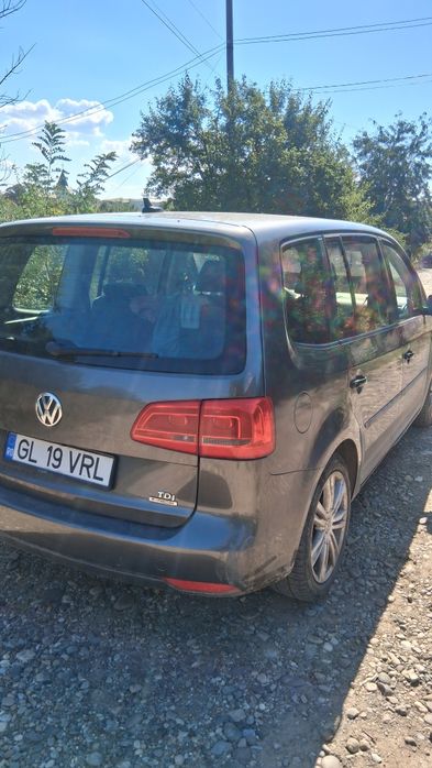 VOLKSWAGEN Touran 2011 — imagine 4