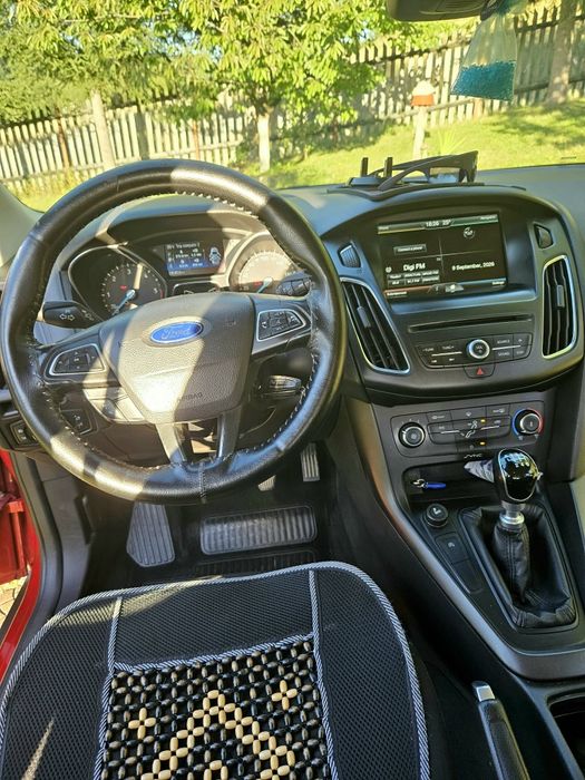 Vand Ford Focus  Perfecta stare de functionare  1,5 l  diesel  4700 euro  Negociabil