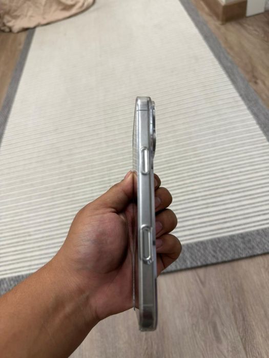 Продам iphone 16 pro max 256 gb е сим