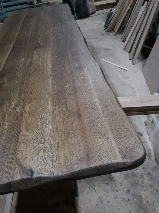 маса от масивна дървесина/дъб