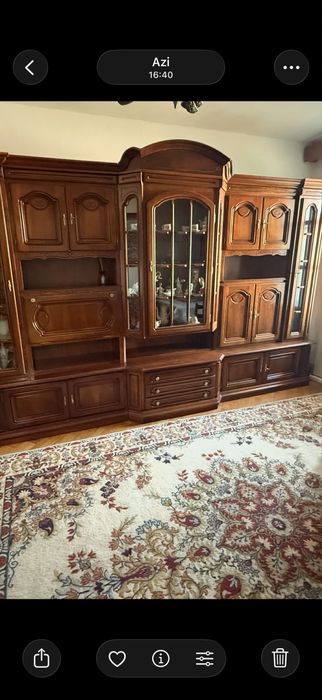Vand apartament in Ineu  cu 3 camere ,etajul 3/4 ,langa primarie