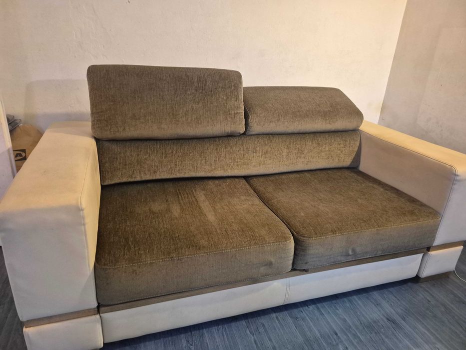 Разтегателен диван