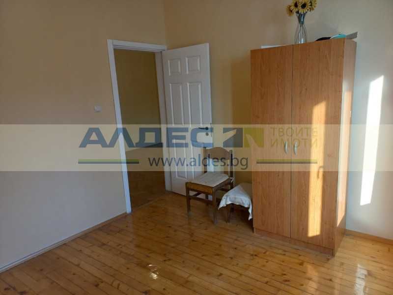 Продава се Тристаен апартамент в София, Център - 82 кв.м за 3598 €/кв.м - Снимка #7