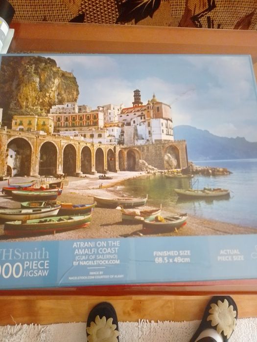 Продавам пъзели Чисто нови  .6 бр.по 1000 части и 1 бр .от 500 части.