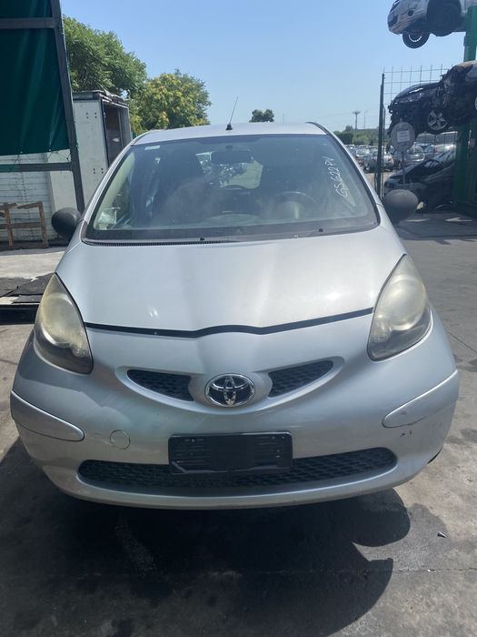 Toyota Aygo 1.0i НА ЧАСТИ!!!