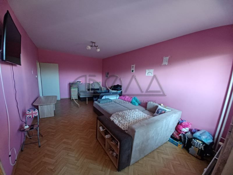 Продава се Двустаен апартамент в София, Сухата река - 67 кв.м за 2015 €/кв.м - Снимка #1
