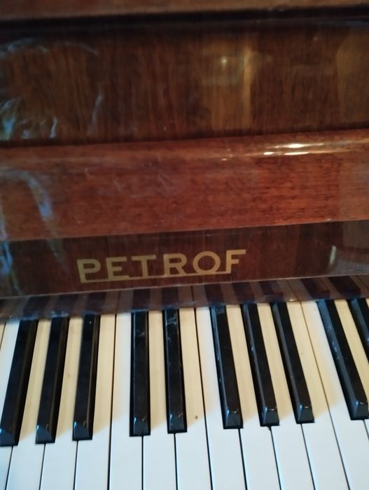 Фортепиано Петроф