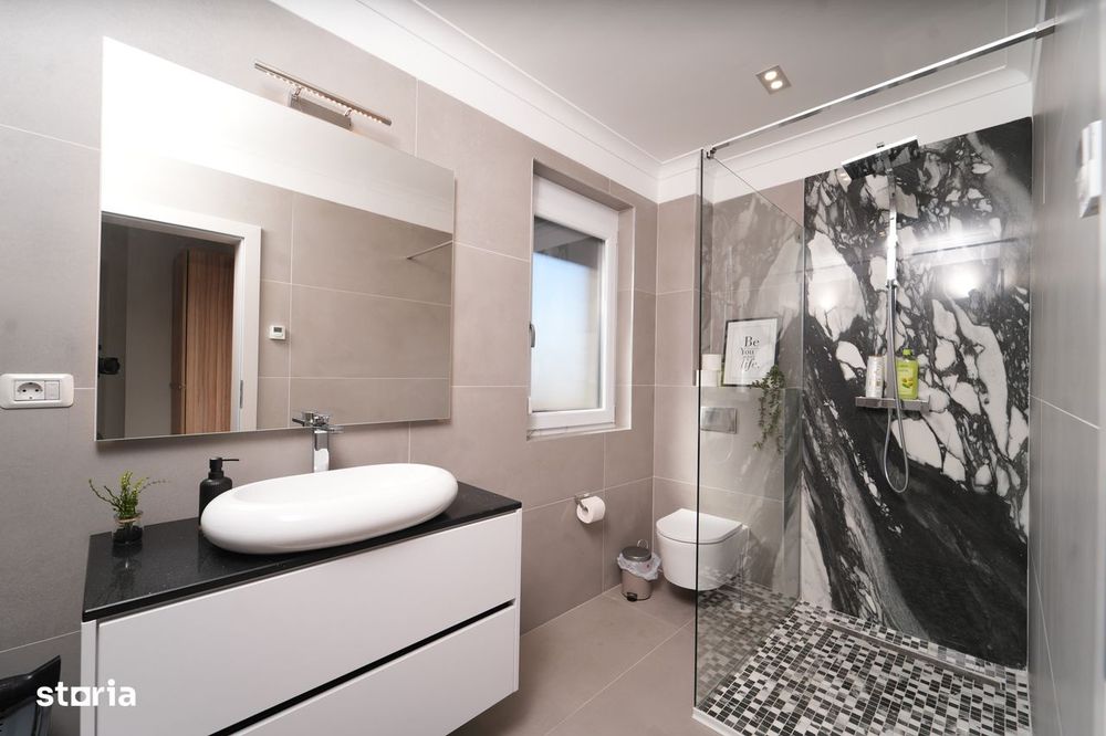 Apartament cu 2 camere, balcon și terasă