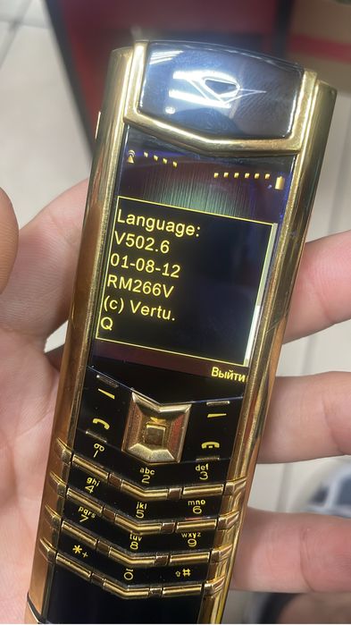 Продам Vertu Signature V