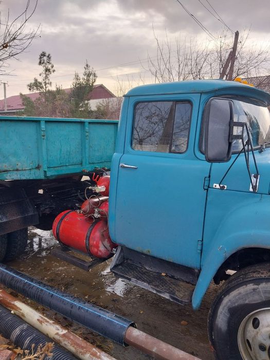 Zil 130 йили 1996 матор Урал каропка 9 талик панишни павишениси бор ра