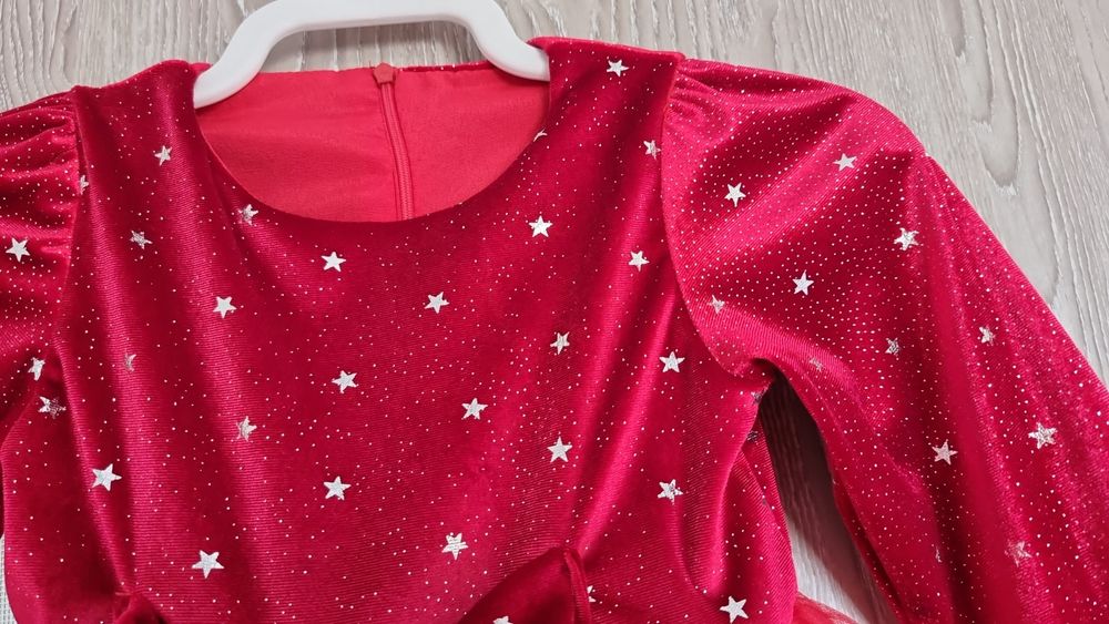 Rochie rosie fetite