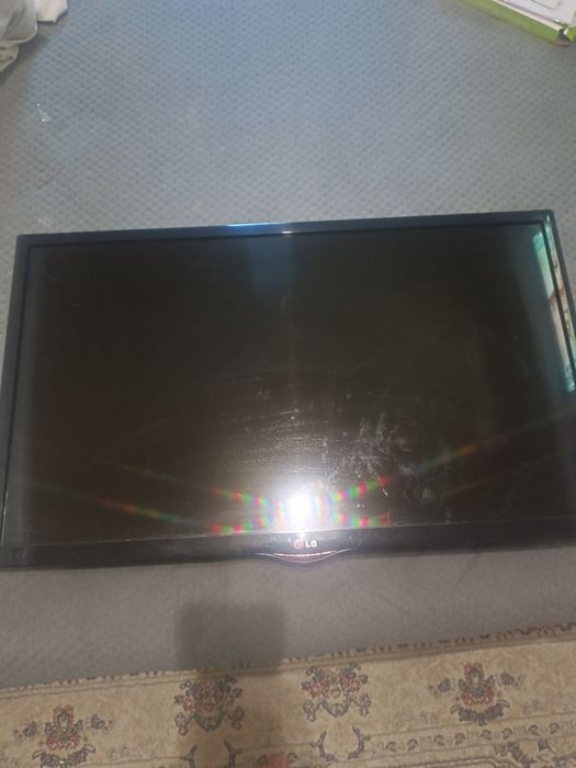 Продам телевизор LG