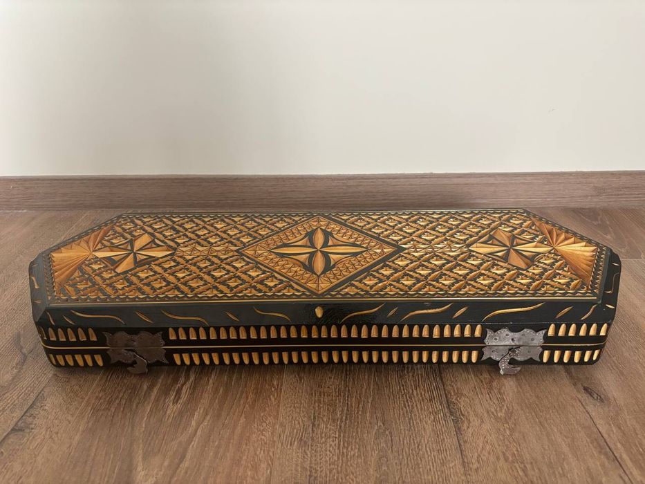 Игра на Табла изработени от естествено дърво