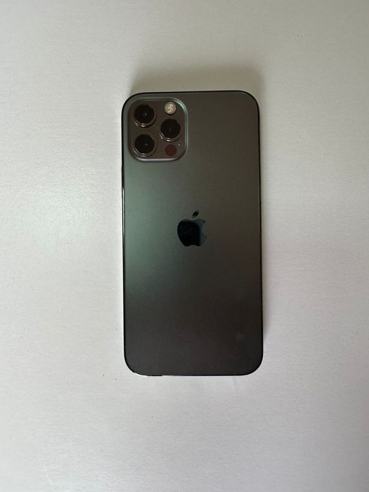 Iphone 12 pro в идеальном состояние