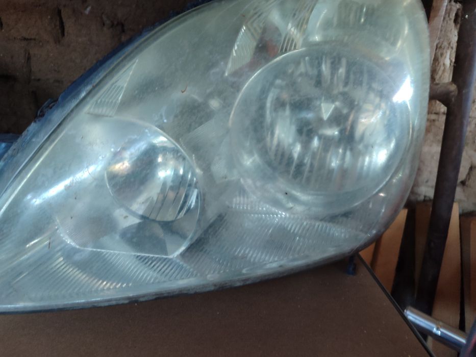 Фарове за Хонда цр-в 2005г.