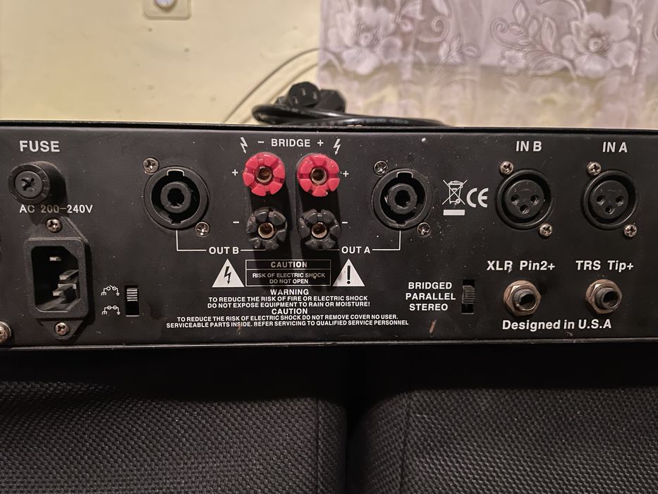 Vînd amplificator  putere TA2400