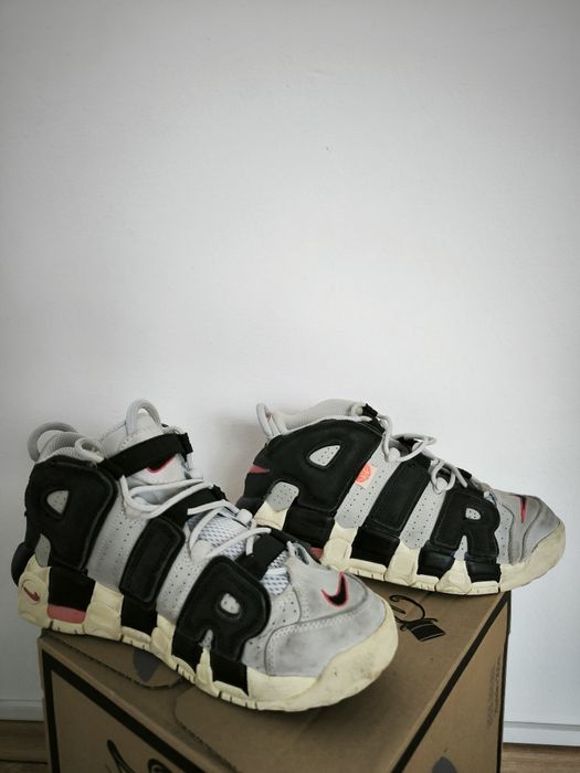 Nike Air More Uptempo Hoops