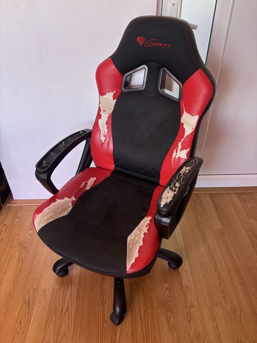 Scaun gaming Genesis