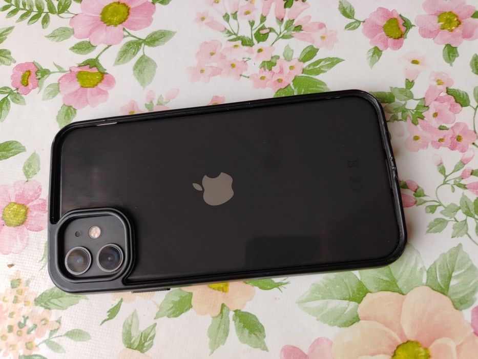 iPhone 11 bun si LIBER