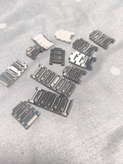 Vând zale curea ceas Huawei gt titan și ceramica