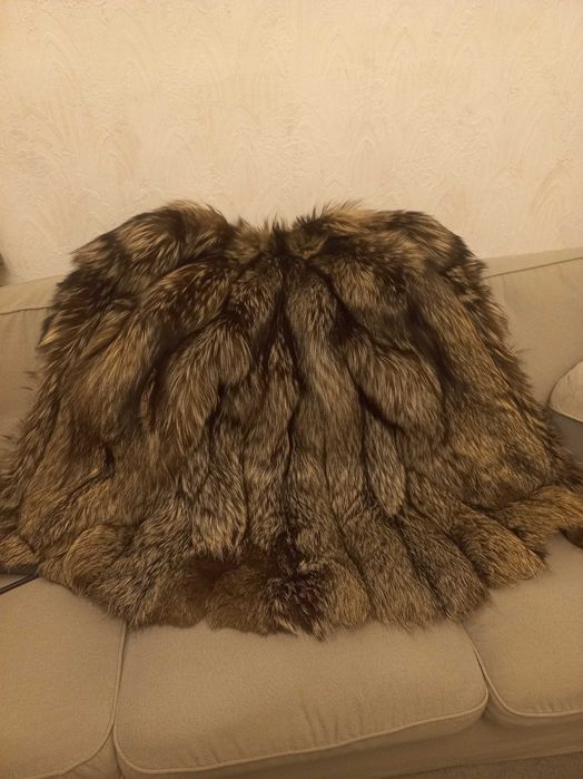 Haina blana vulpe argintie