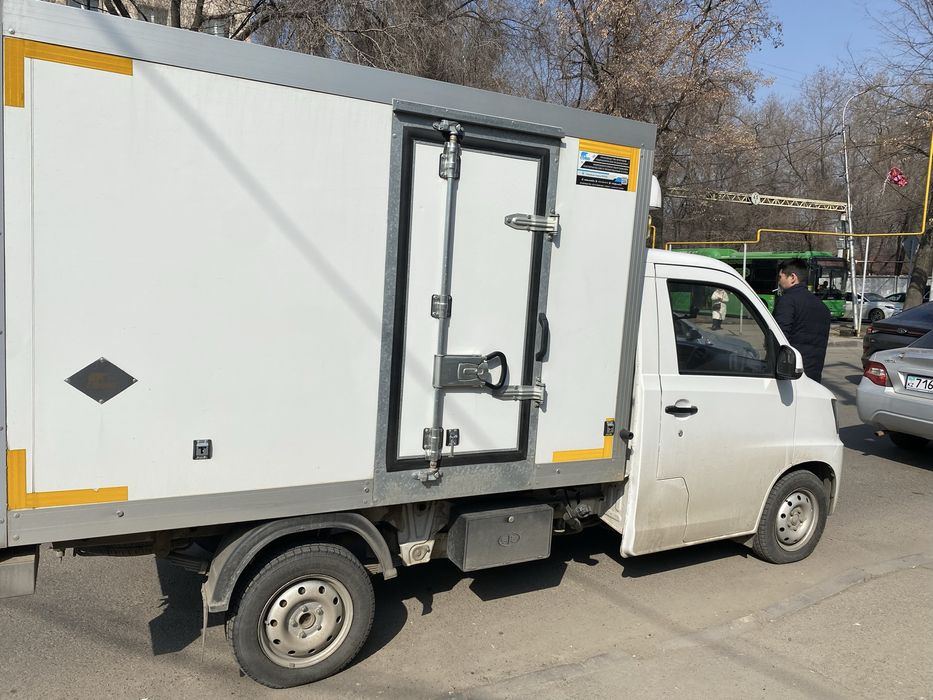 Продам рефрежератор