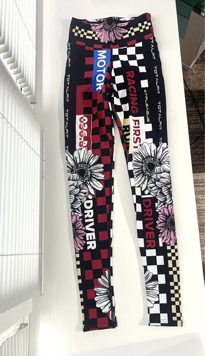 Тайтсы / лосины спортивные