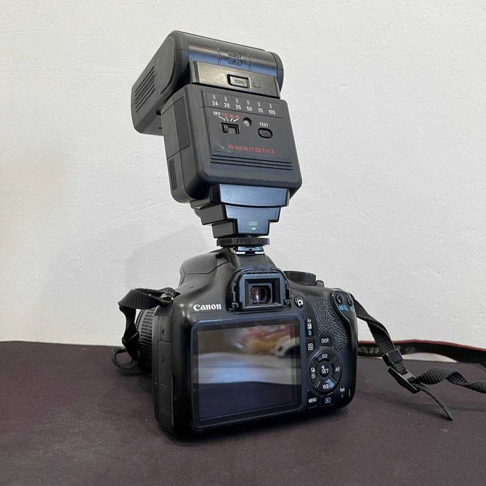 Фотоаппарат Canon 1300D