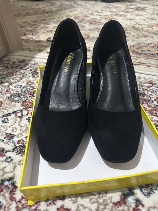 Продам туфли замшевый