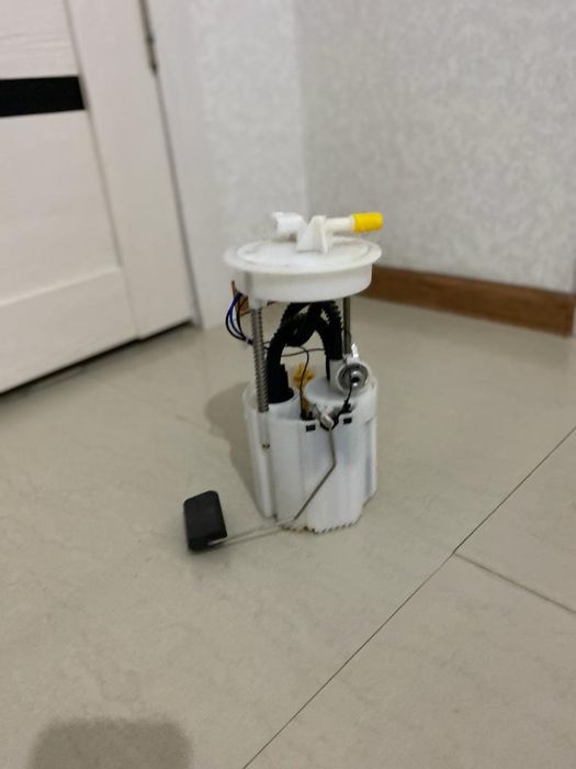 Бензин насос новый, Ниссана, 12 кузов