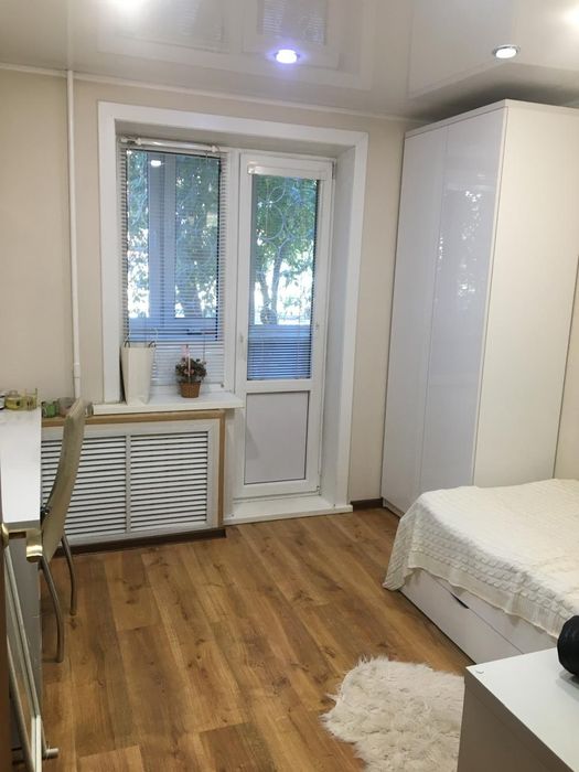 Продам 3 комн квартиру район Достык Молла