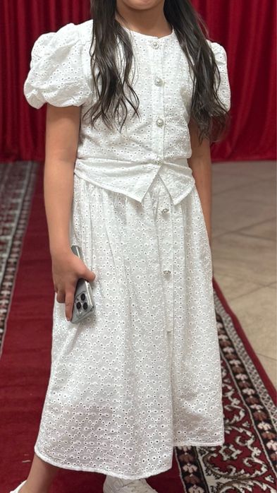 Продам наряд для девочки