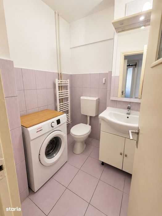 Apartament 2 camere, decomandat, etaj intermediar, Intre Lacuri