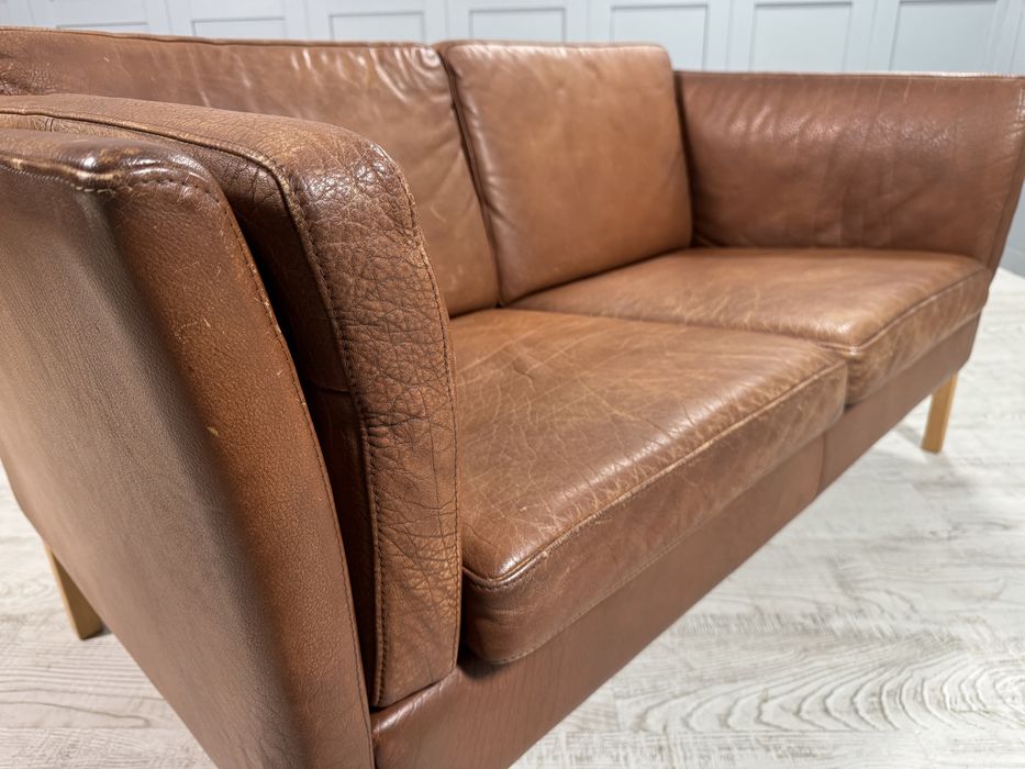 Винтидж диван 2-ка естествена кожа Д1134