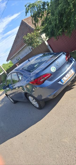 opel astra 2016 17000km