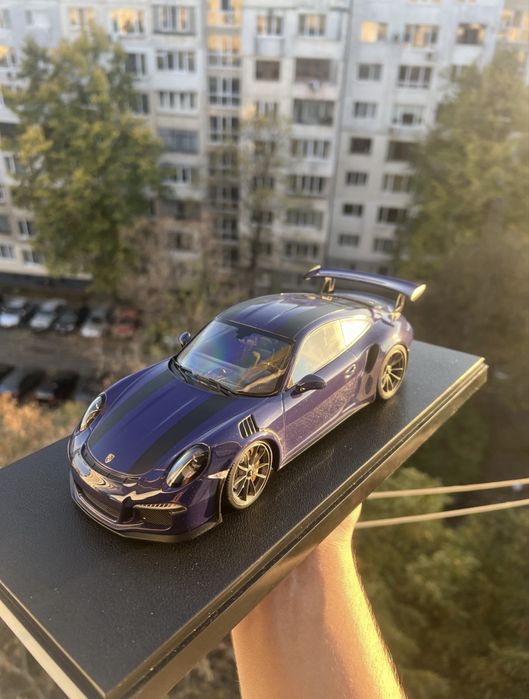 Minichamps 1:18 Porsche 991.1 911 purple 222pc